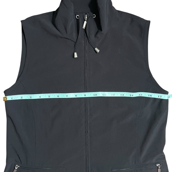 Chico’s Black Lightweight UPF Travel Vest sz S - Picture 9 of 15